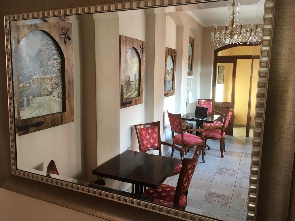 Pension & Restaurant Atmosféra Loket Bagian luar foto